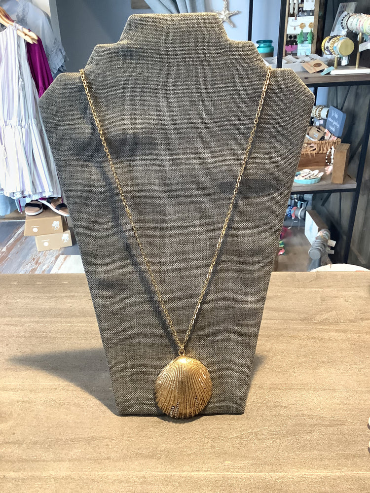 Gold Seashell  Pendant Necklace